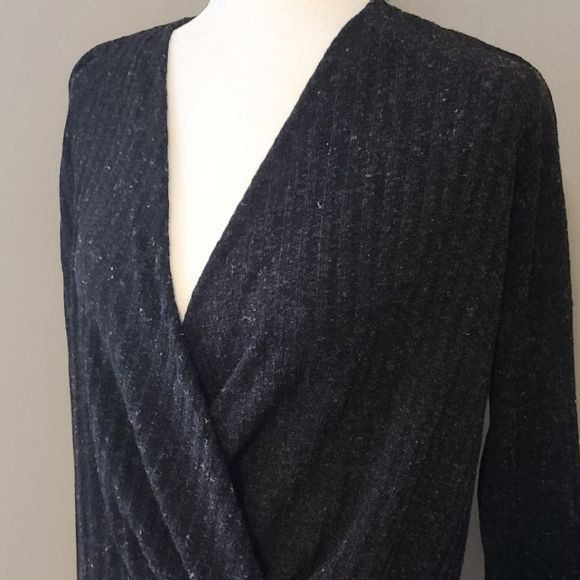 Tops - Crossover ribbed long sleeve top